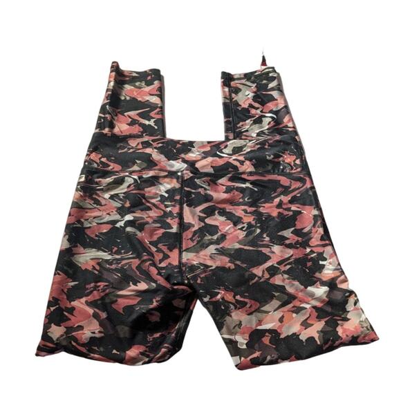 Fabletics Define Powerhold length Women's Size M in Terracotta painted camo - Picture 2 of 10